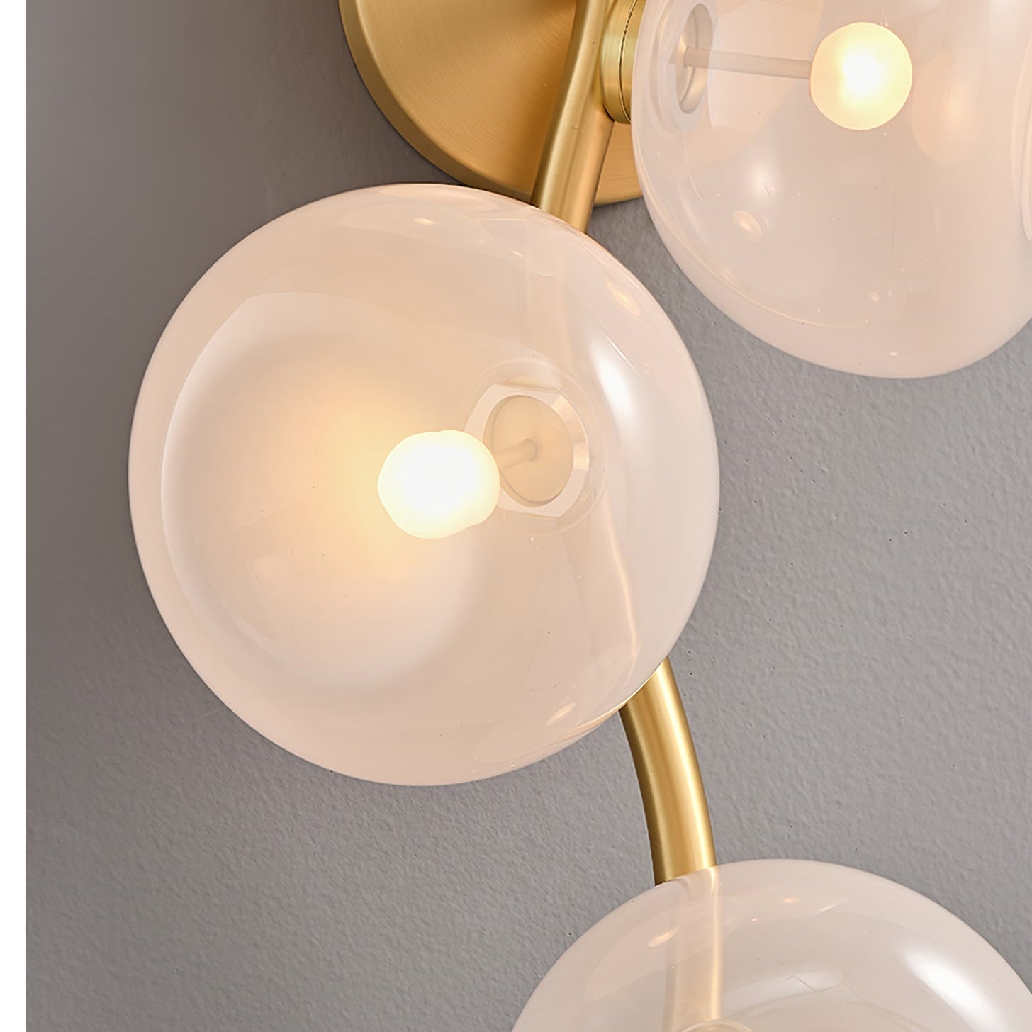 Aurovine Wandlamp