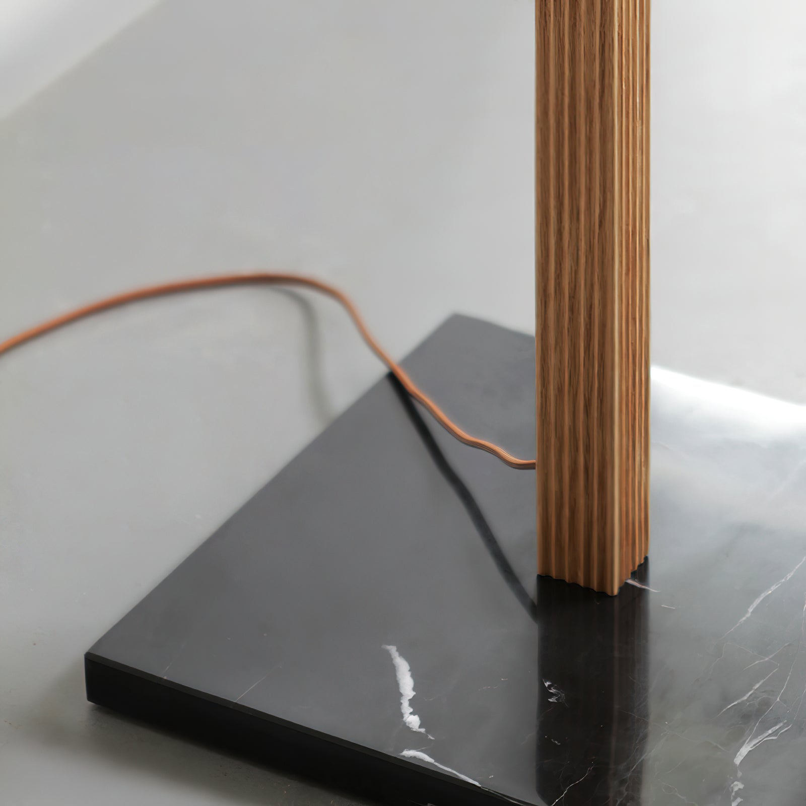 Deluora Vloerlamp