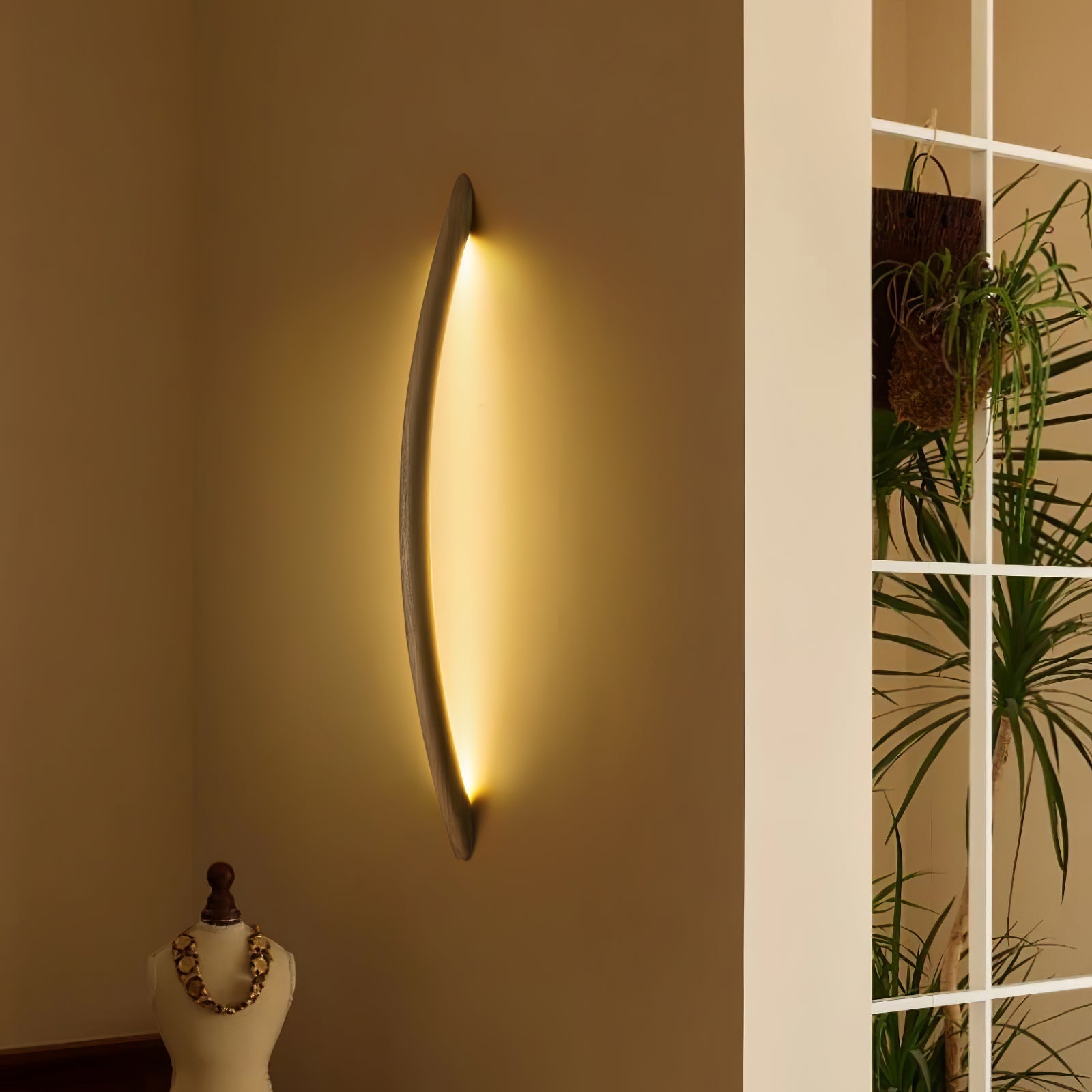 Lonema Gebogen Houten Wandlamp