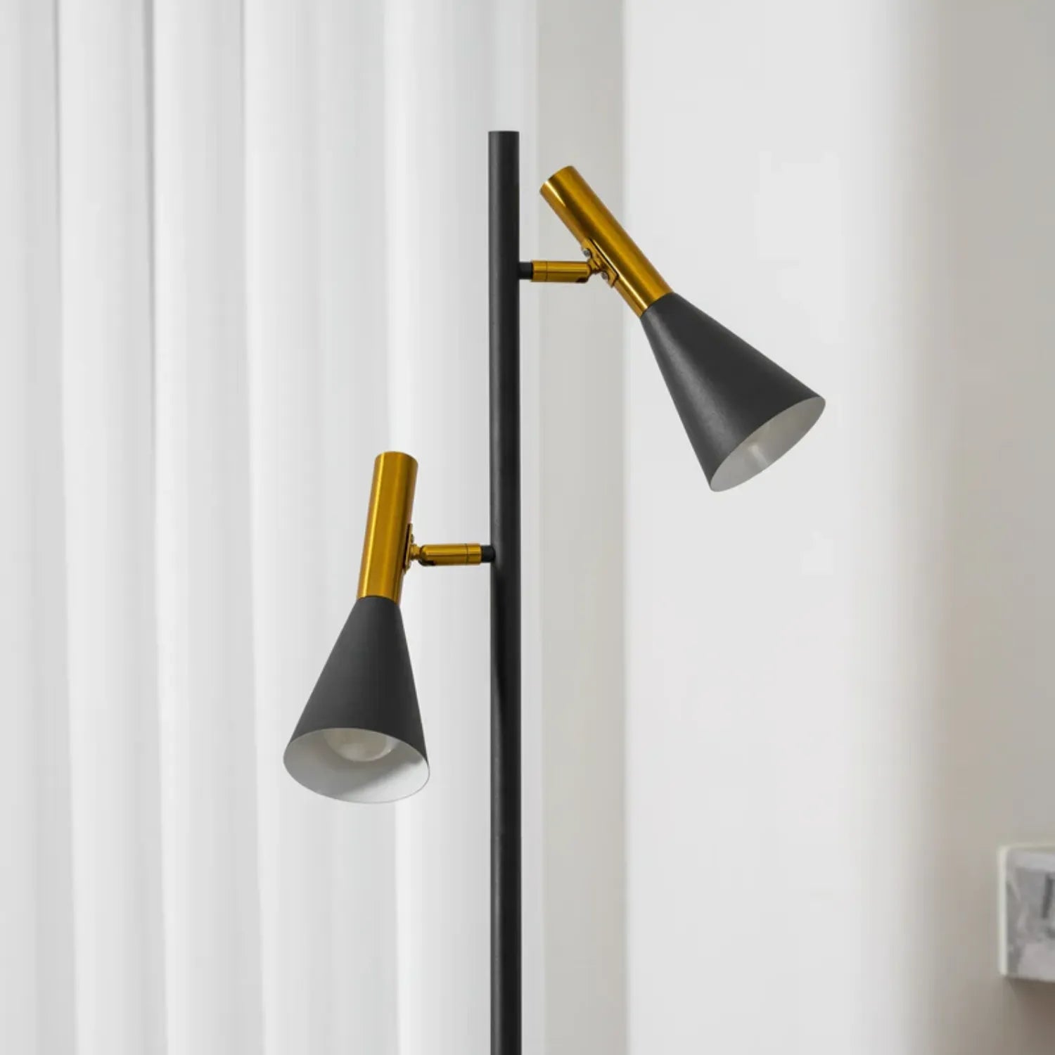 Leron Vloerlamp