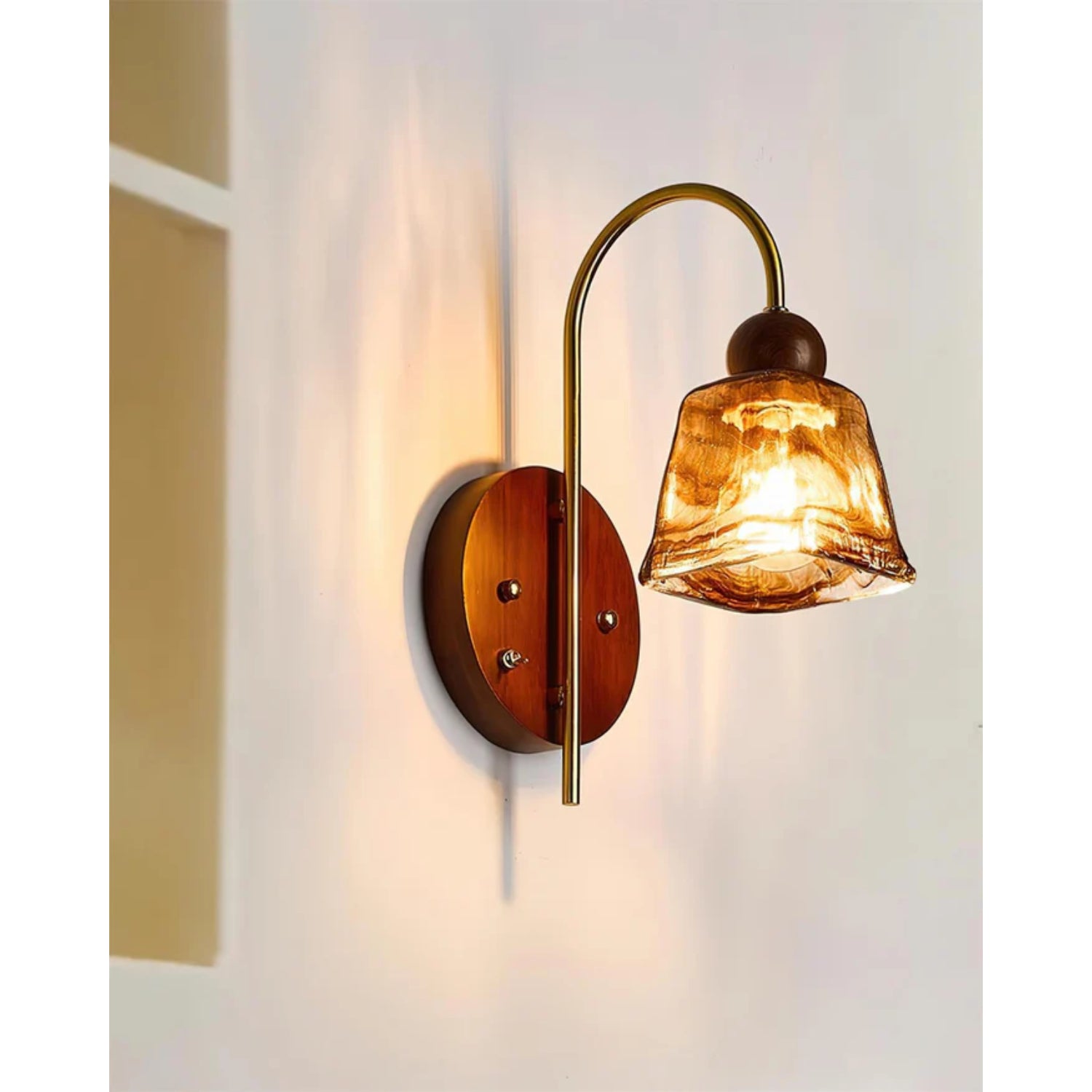 Lysbelo Wandlamp