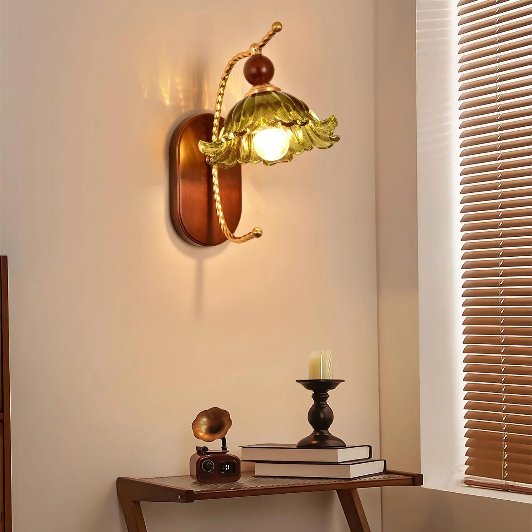 Vluro Arc Wandlamp