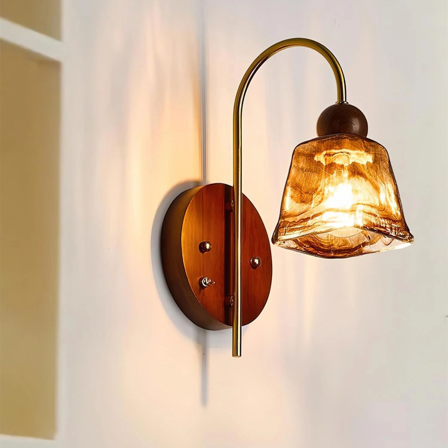 Lysbelo Wandlamp