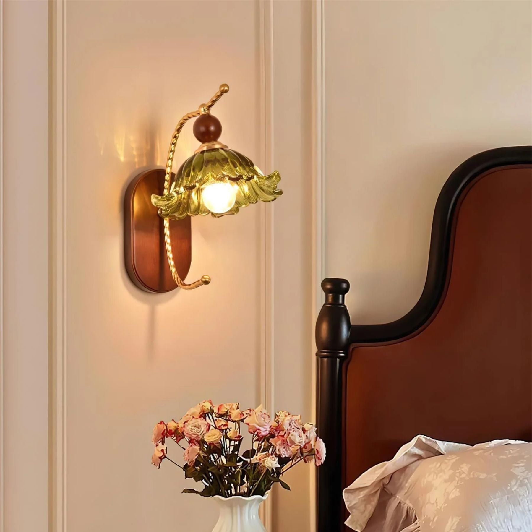 Vluro Arc Wandlamp