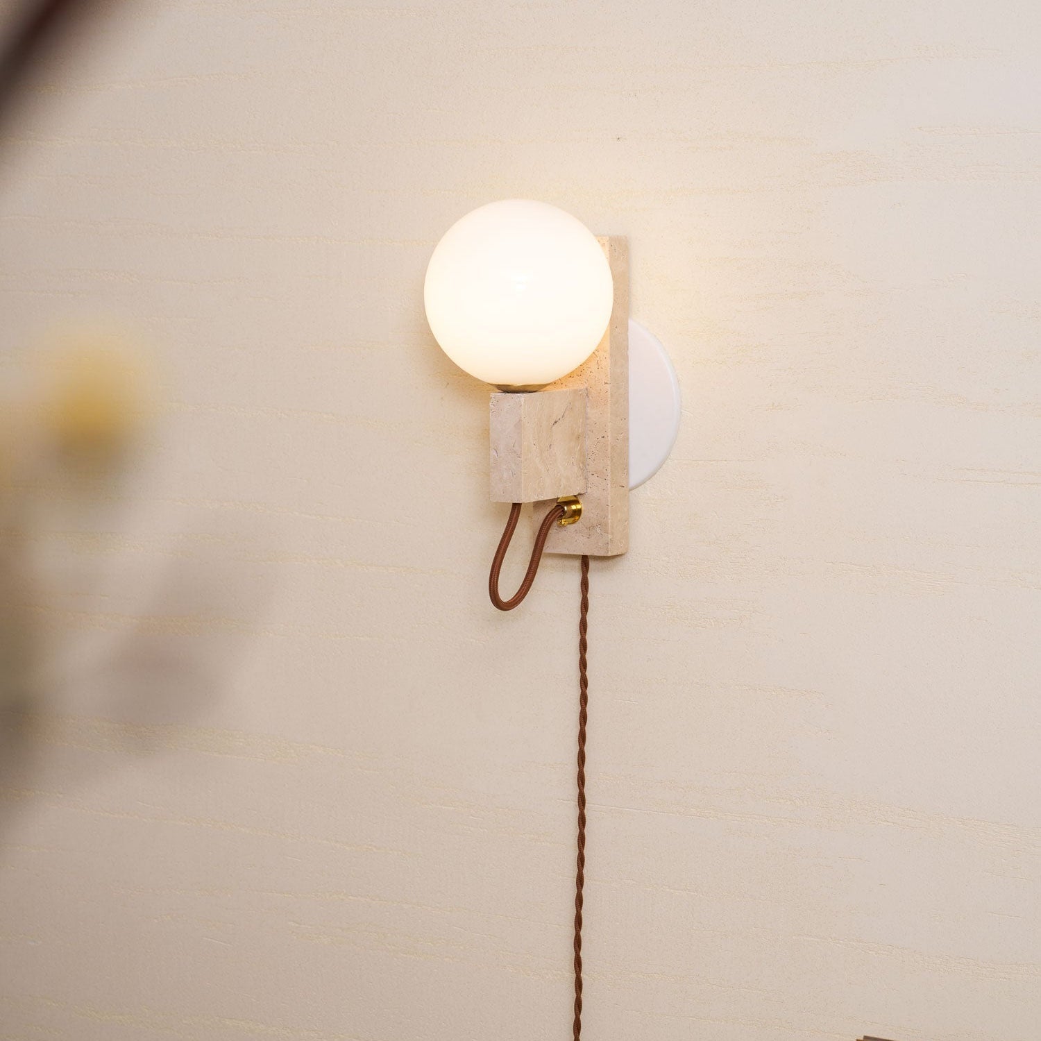 Telisno Travertijnen Wandlamp
