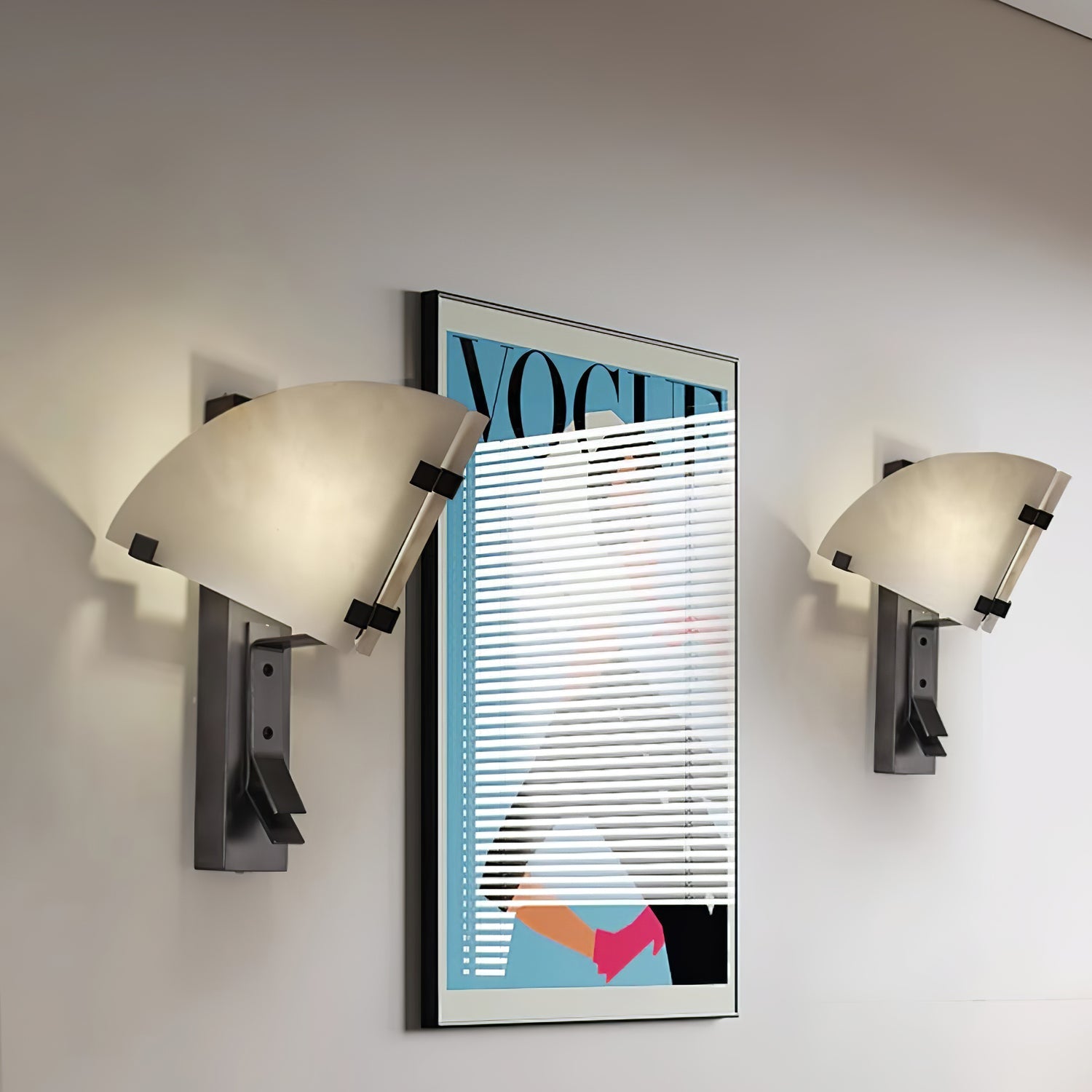 Domes Albasten Wandlamp