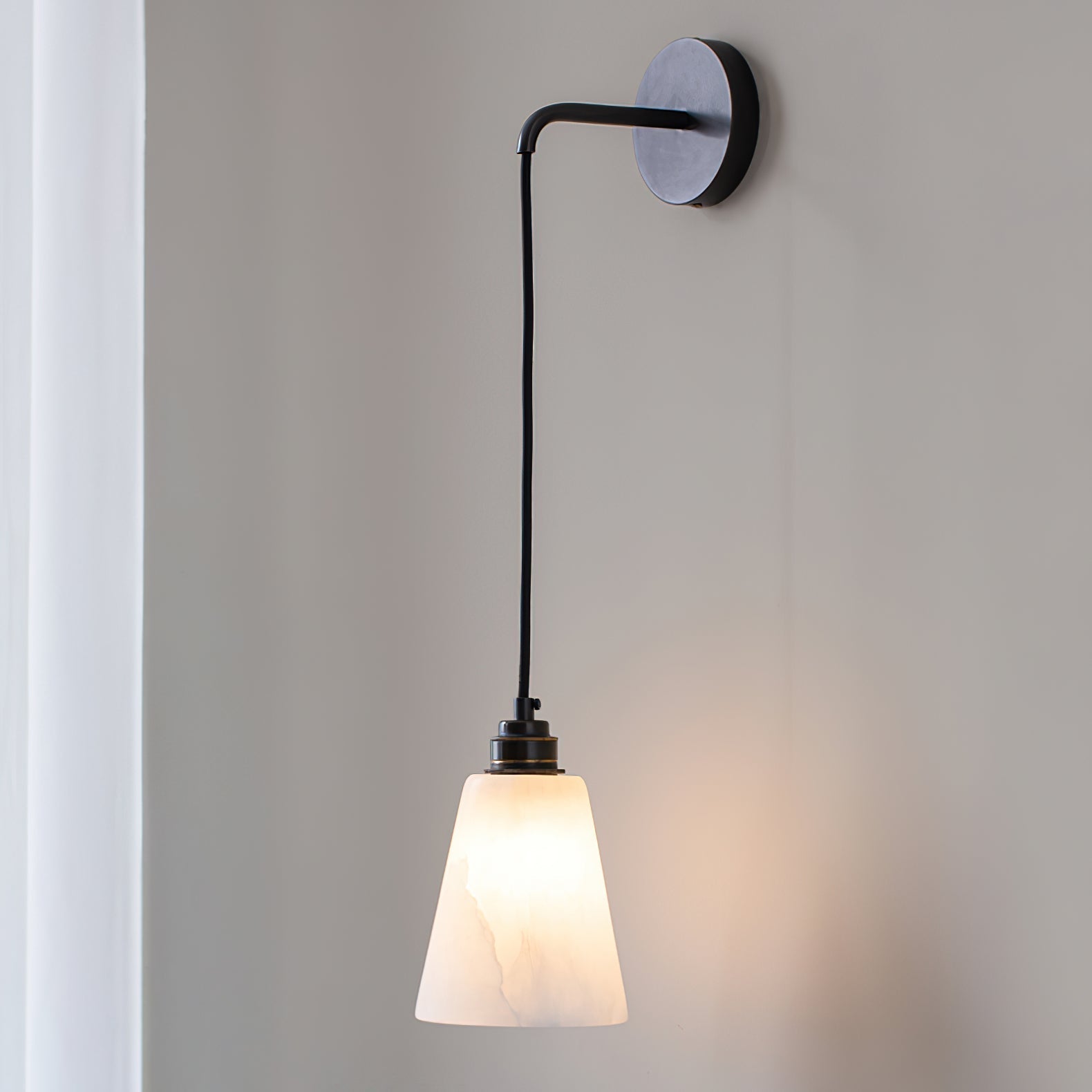 Cublen Hangende Albasten Wandlamp