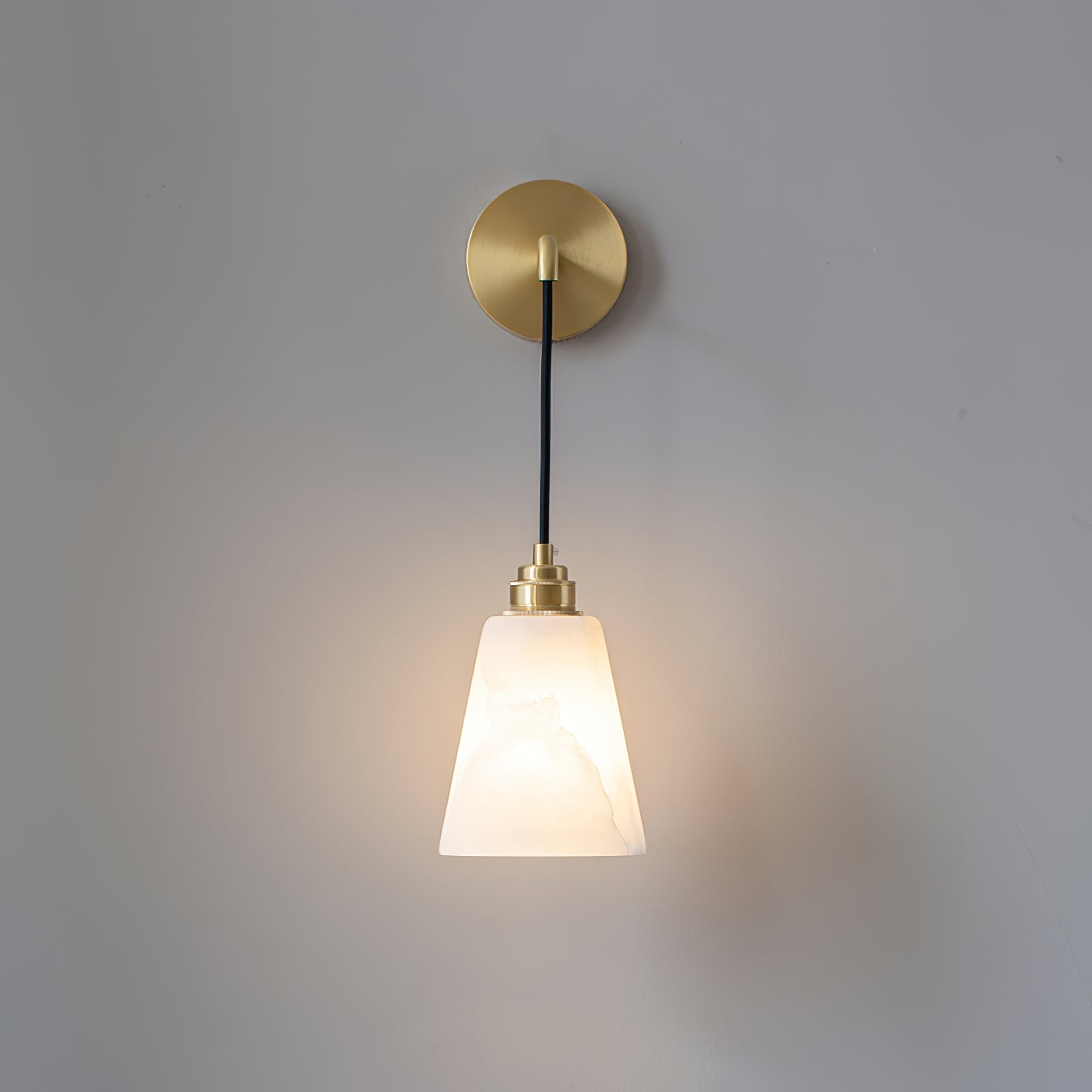Cublen Hangende Albasten Wandlamp