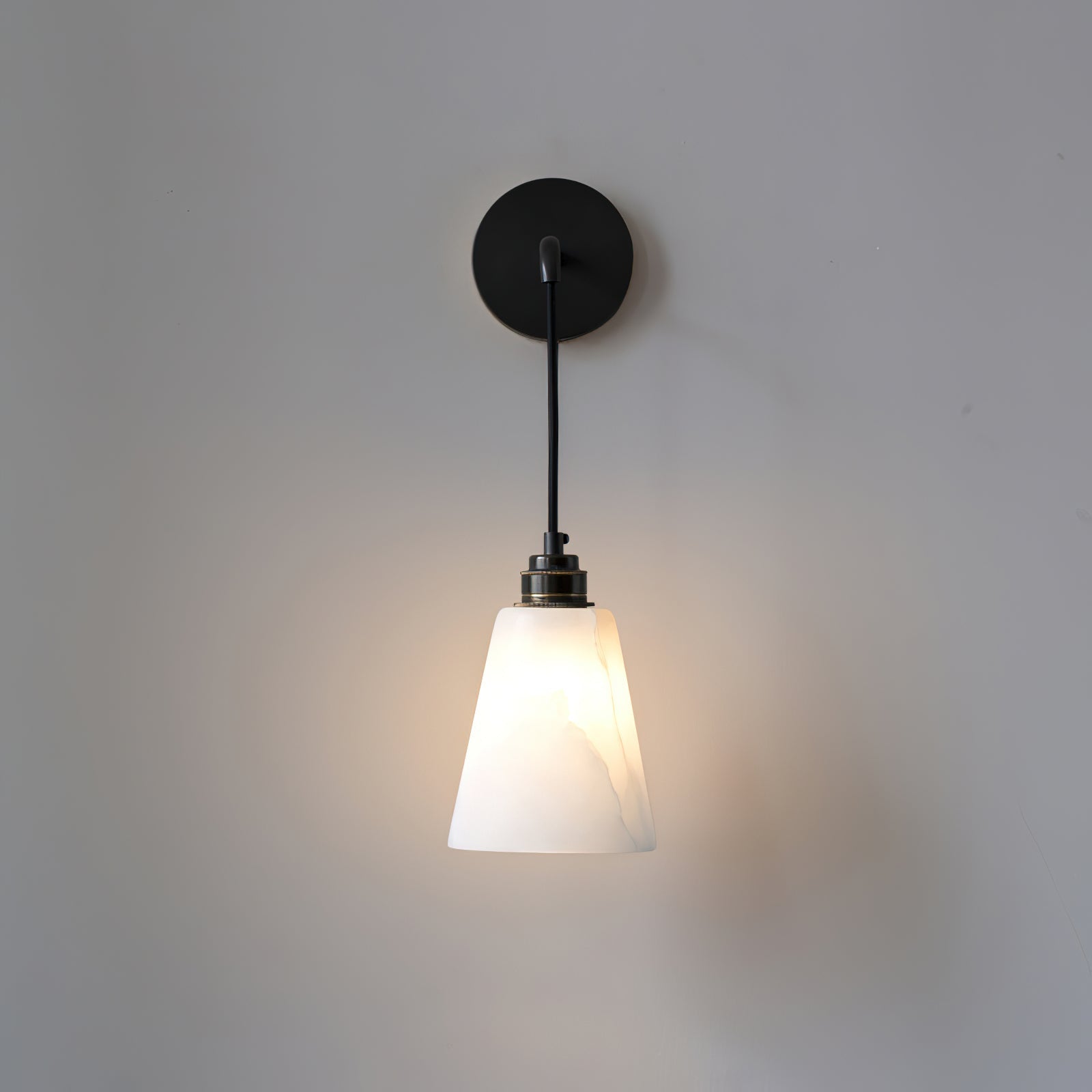 Cublen Hangende Albasten Wandlamp