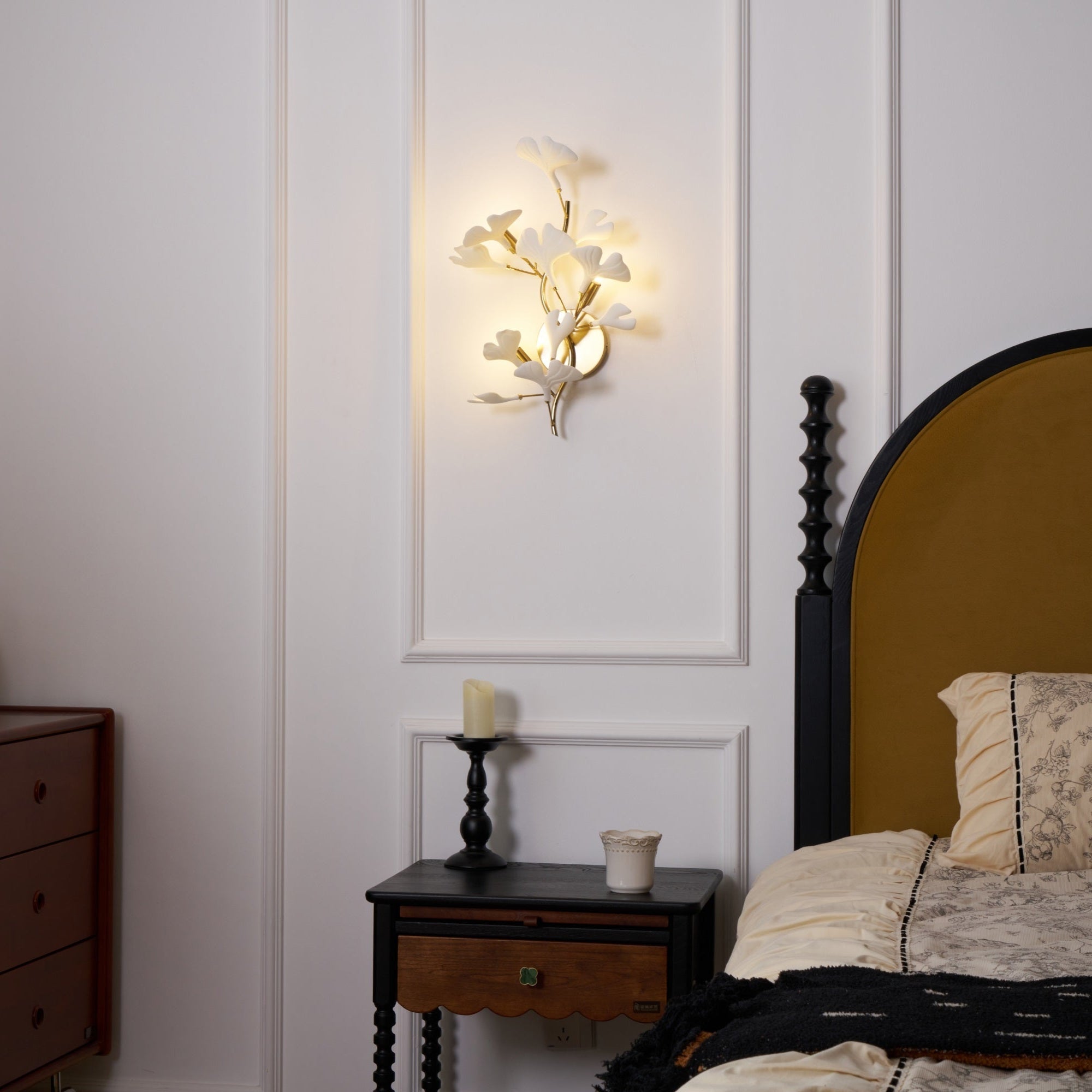 Fynzor Flower Wandlamp