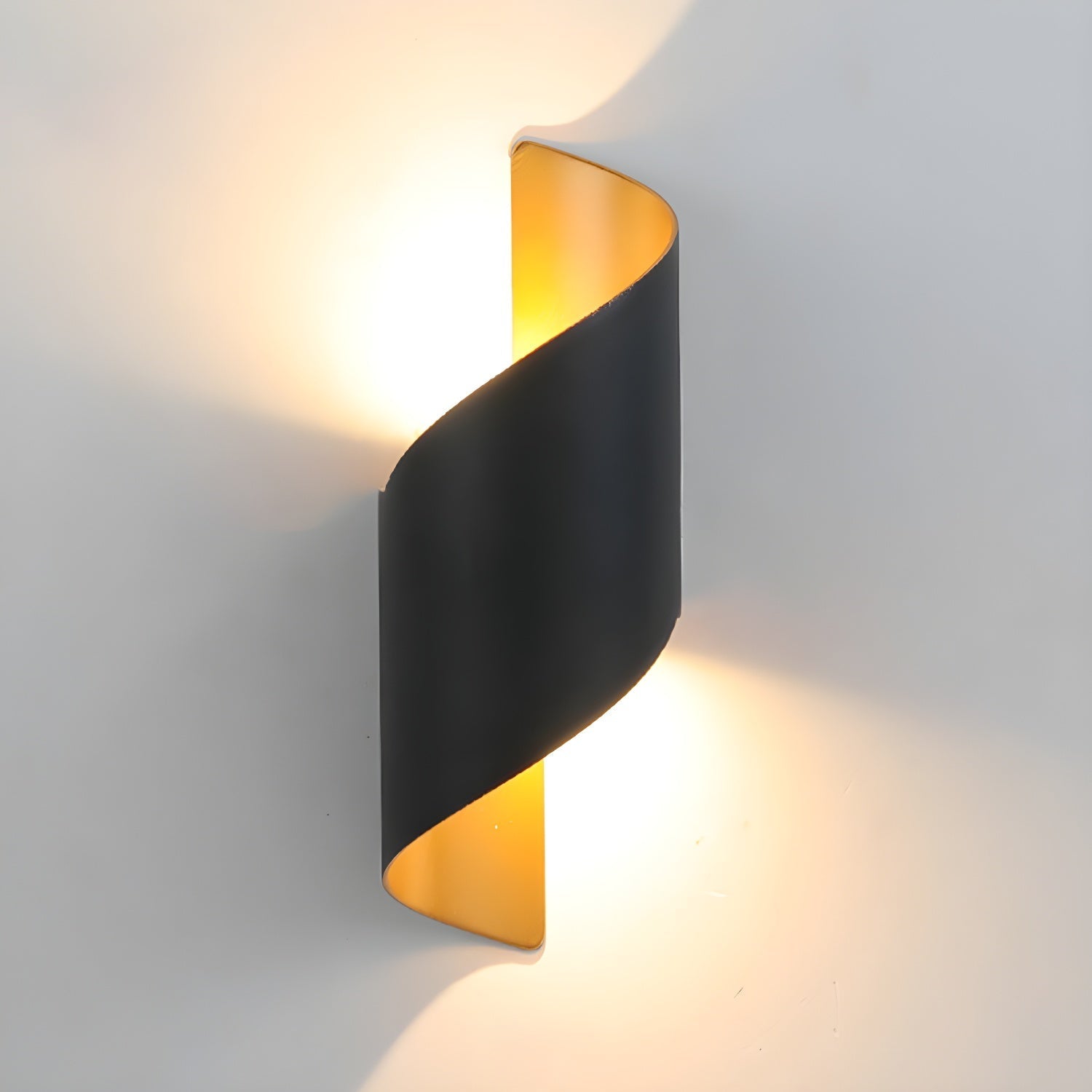 Leizy Wandlamp
