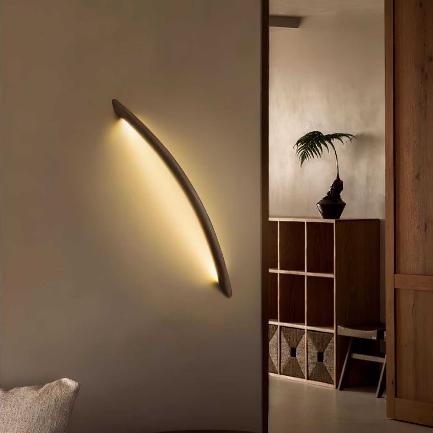 Lonema Gebogen Houten Wandlamp
