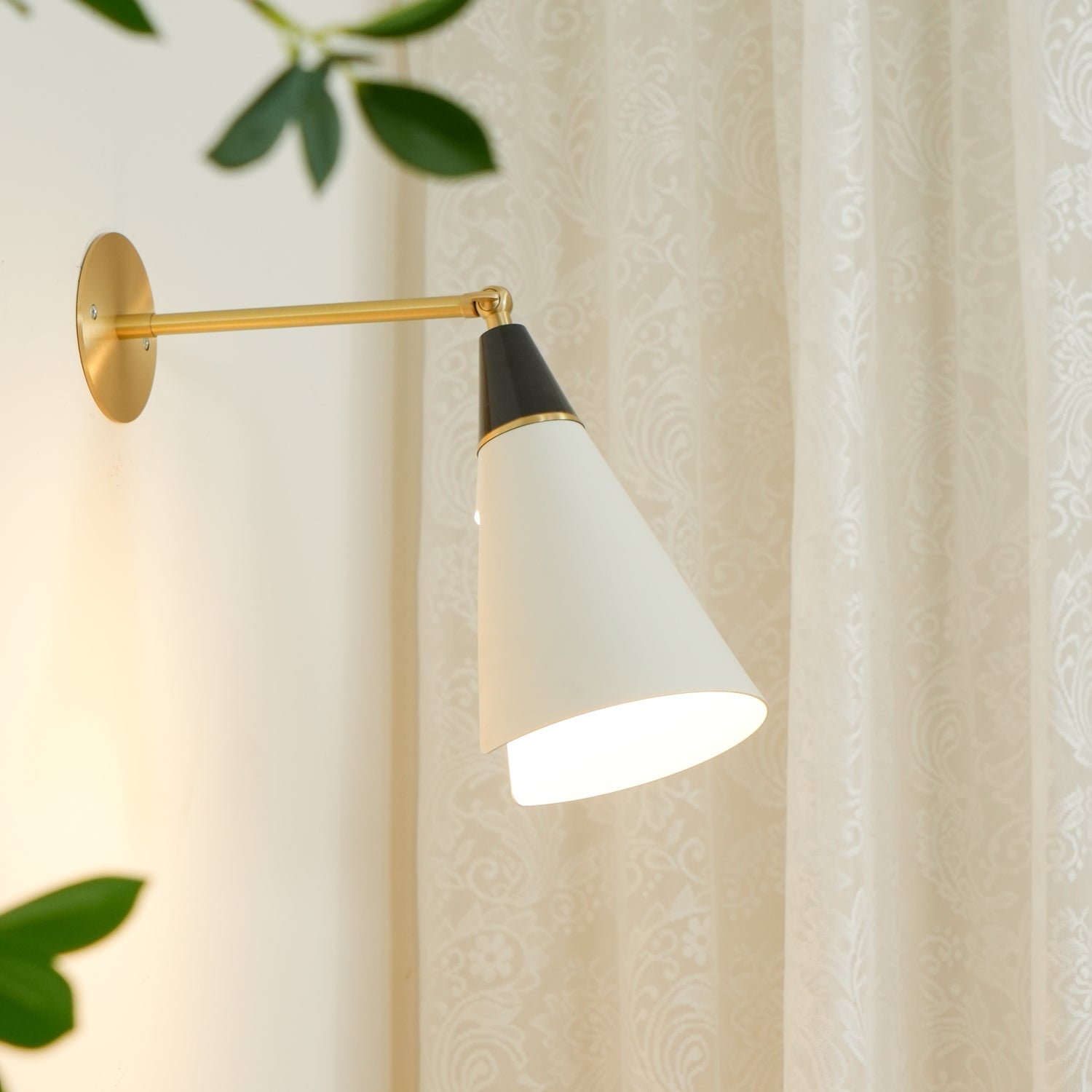 Mauge Wandlamp