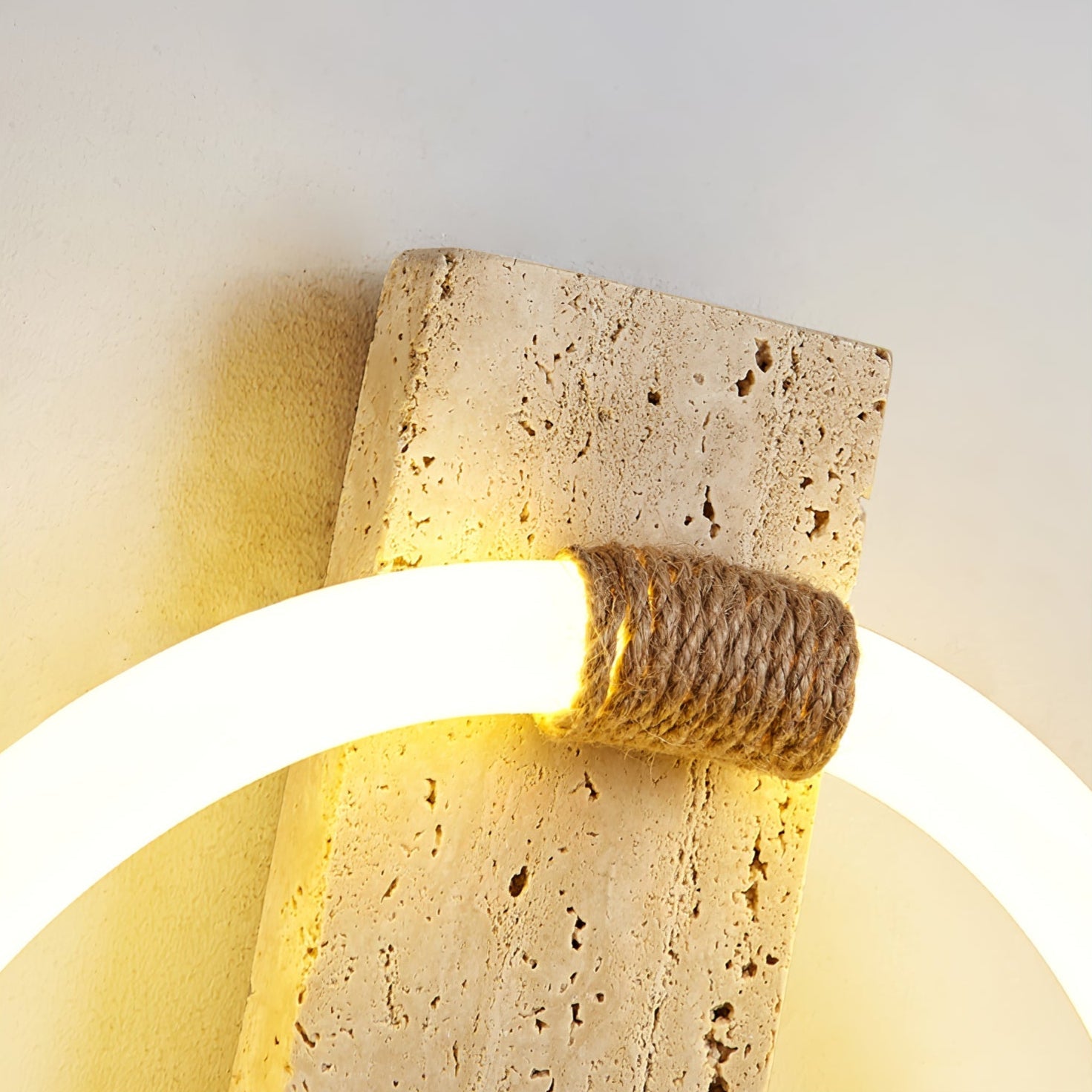 Nys Ring Design Natuursteen Wandlamp
