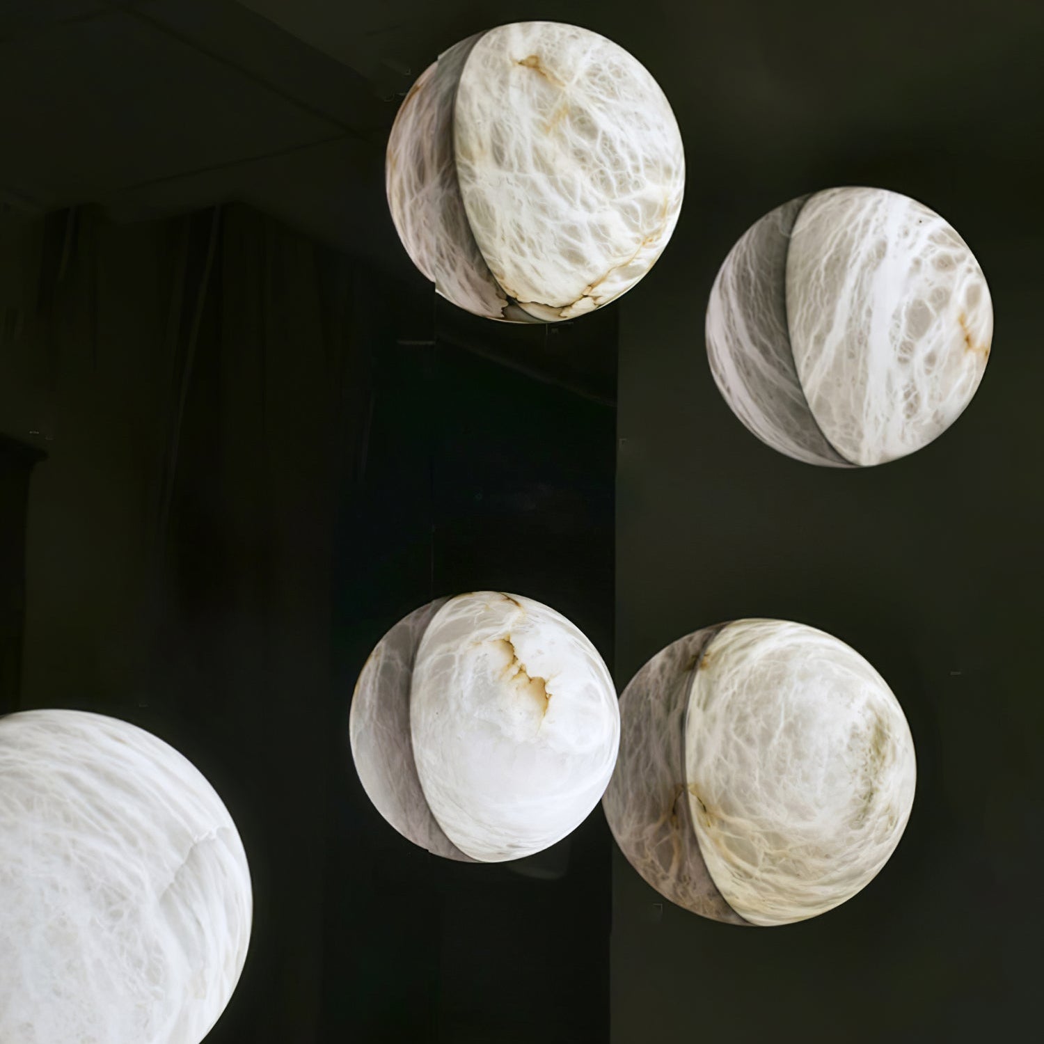 Clobe Albasten Wandlamp