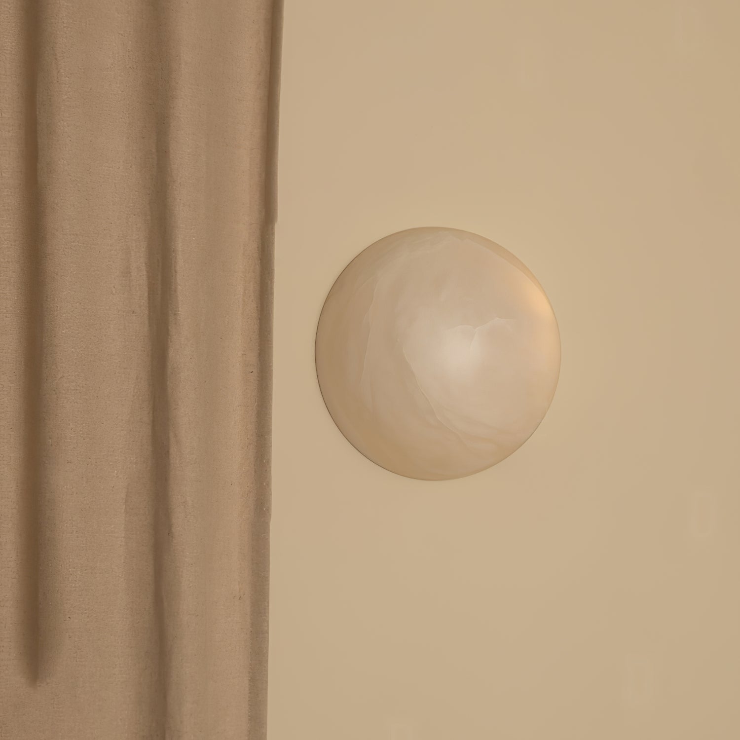 Clobe Albasten Wandlamp