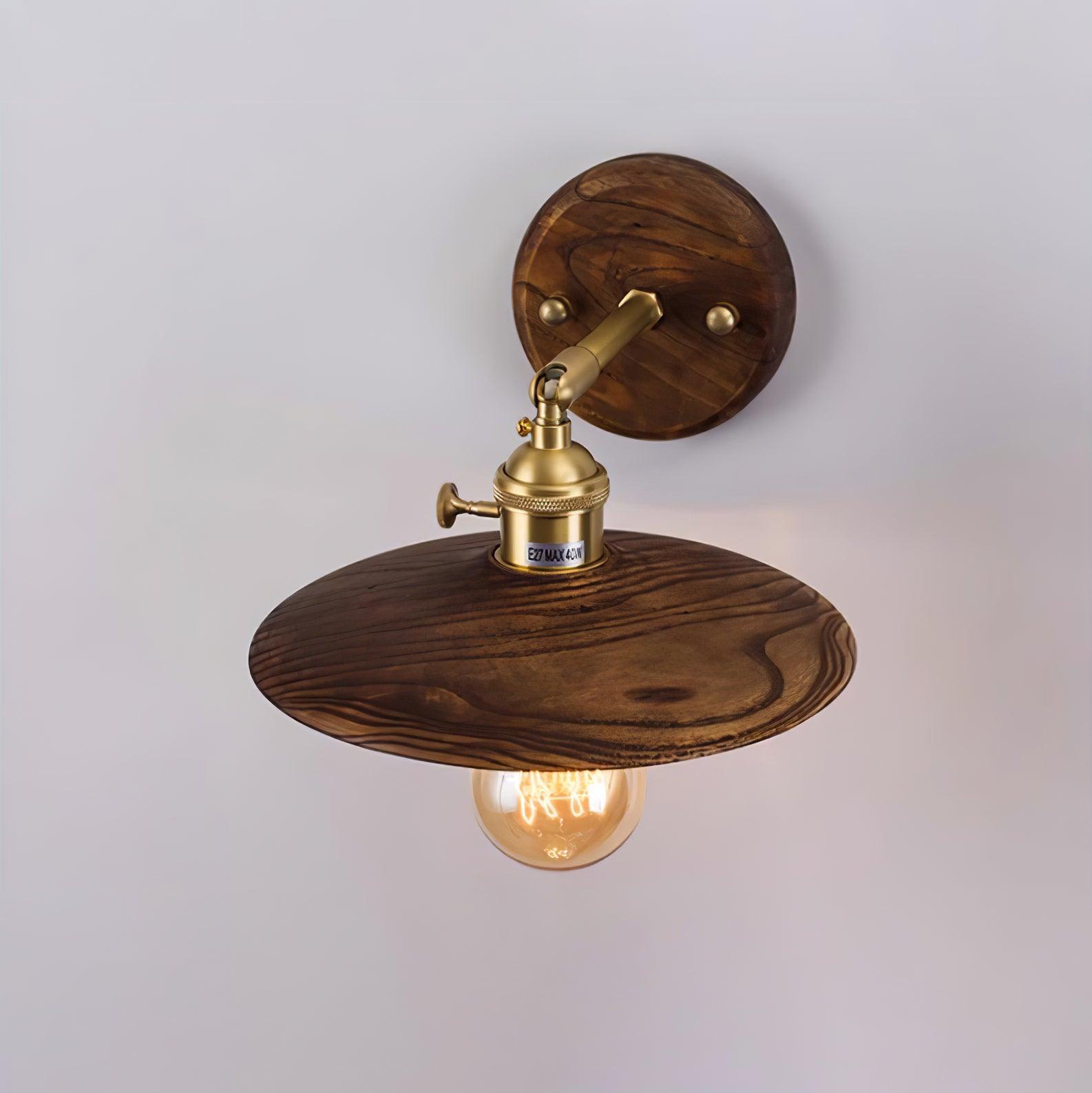 Coniwa Houten Wandlamp